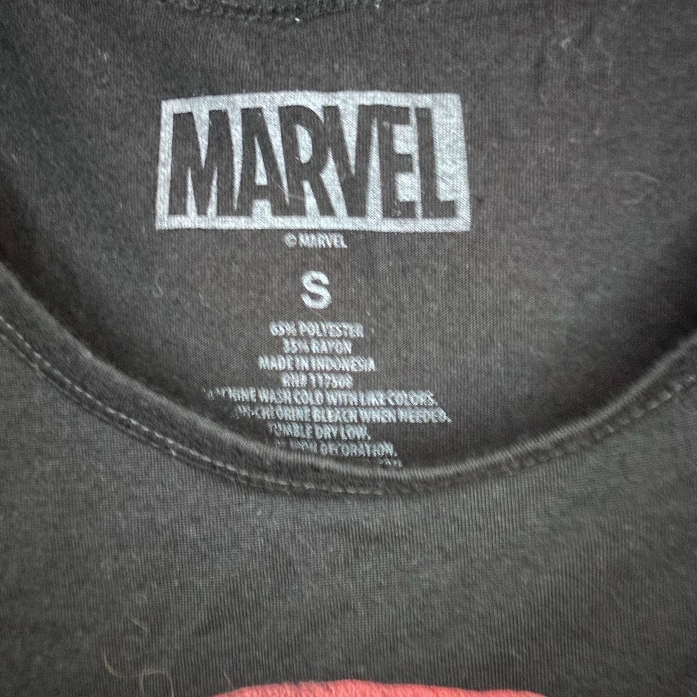 Marvel/Hot Topic Distressed Deadpool Shirt - Picture 3 of 3